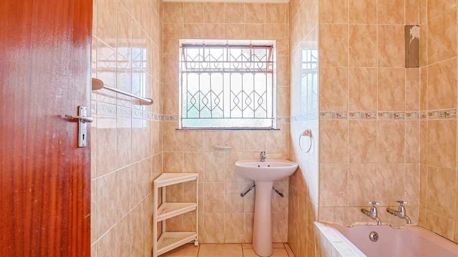 3 Bedroom Property for Sale in Mogwase North West